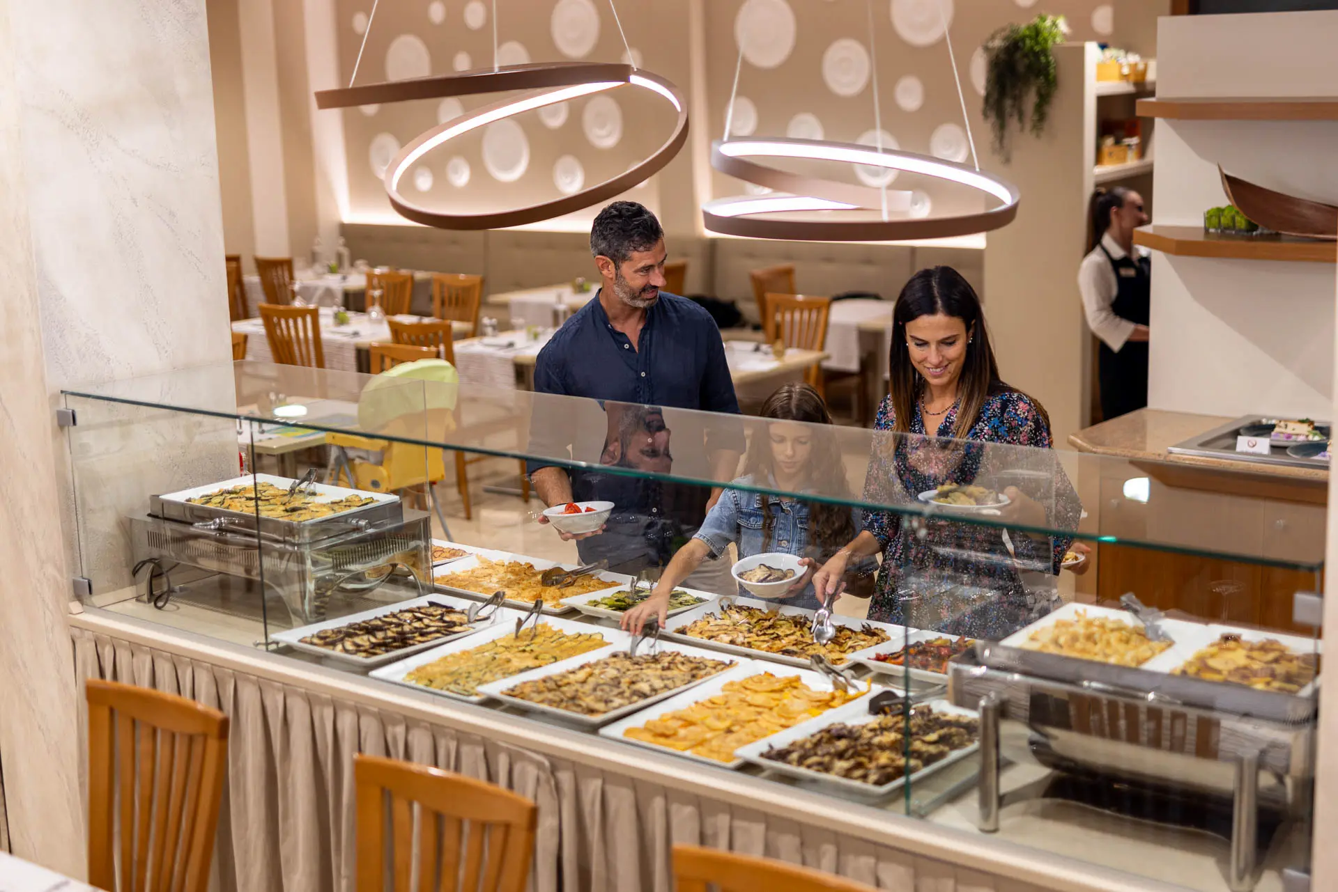 Famiglia al Buffet del ristorante - Hotel Las Vegas Bibione